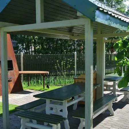 Prie Juros Svečių namai *